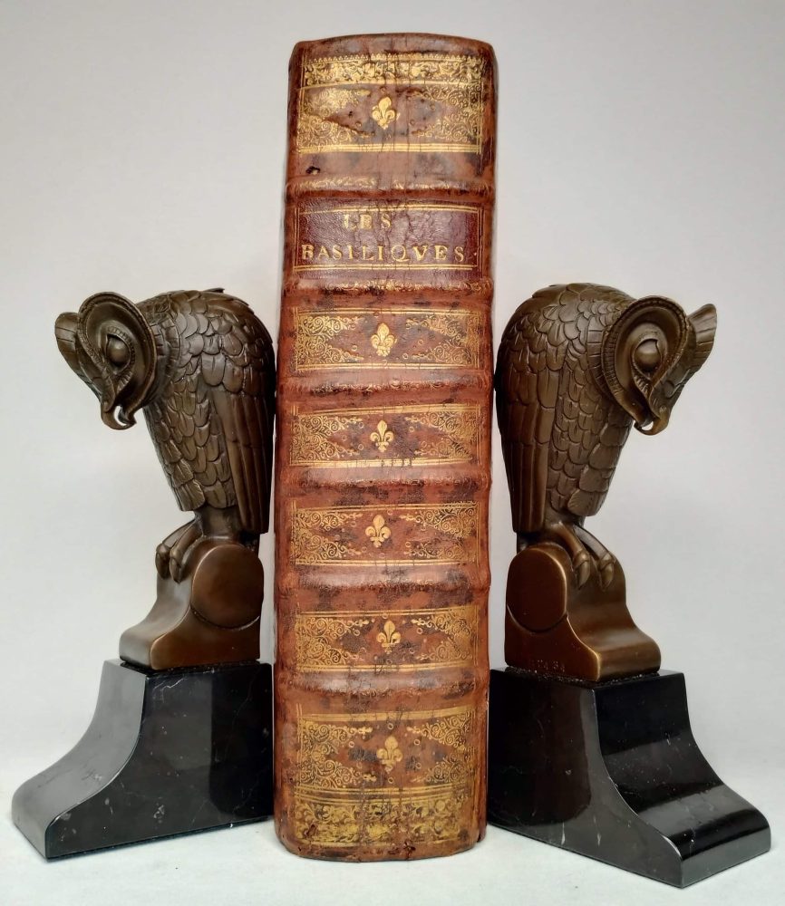 Serre-livres Art-Déco modèle chouettes signés par M. de Coste